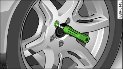 Cambio de rueda: til de hexgono interior para girar los tornillos